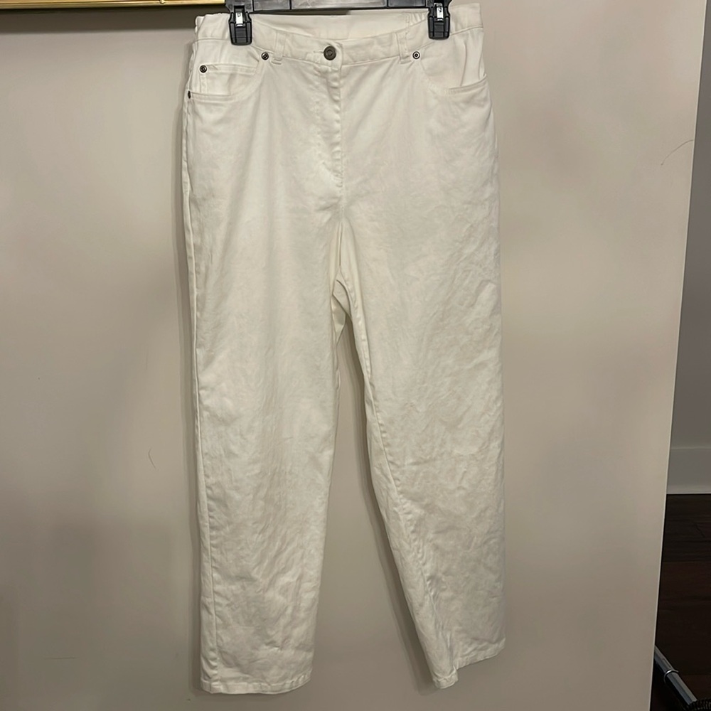 Ruby Rd. Women’s White Pants Size 10 Elastic Sides Butt and Zipper Closure